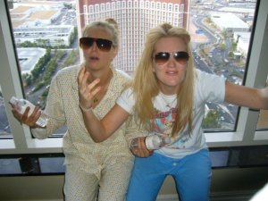 19352_271630506021_5886413_n