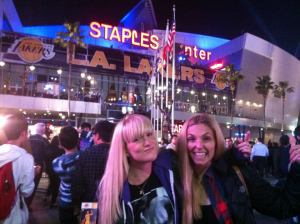 400795_570409200414_117665679_n