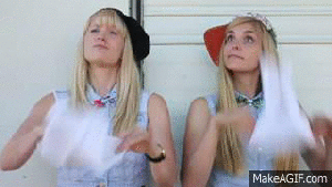 http___makeagif.com__media_12-01-2014_CH35aP